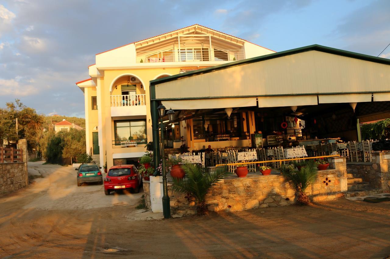 Hotel Delfinario à Pteleós Extérieur photo