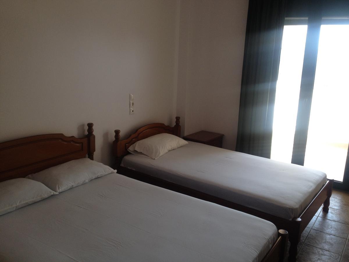 Hotel Delfinario à Pteleós Extérieur photo